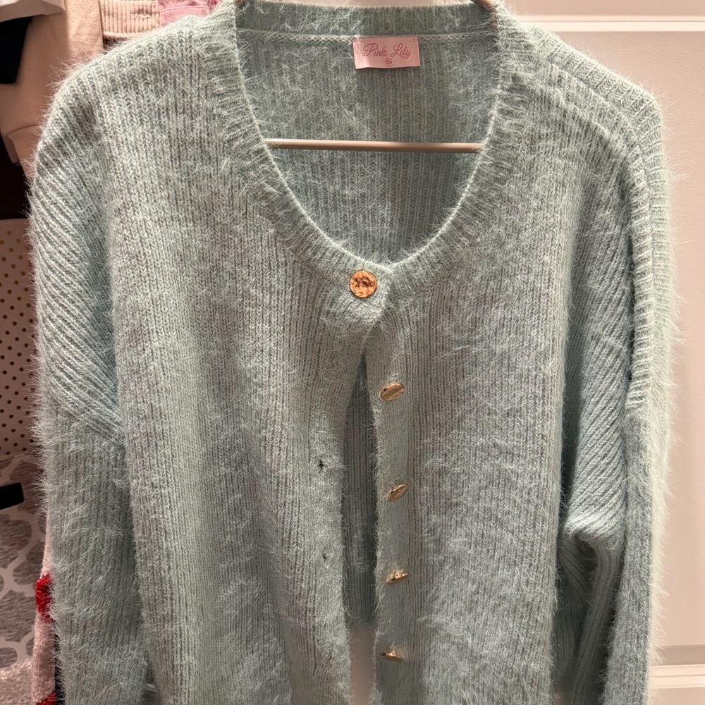 Pink Lily Soft, Fuzzy Mint Green Cardigan Sweater. 💖